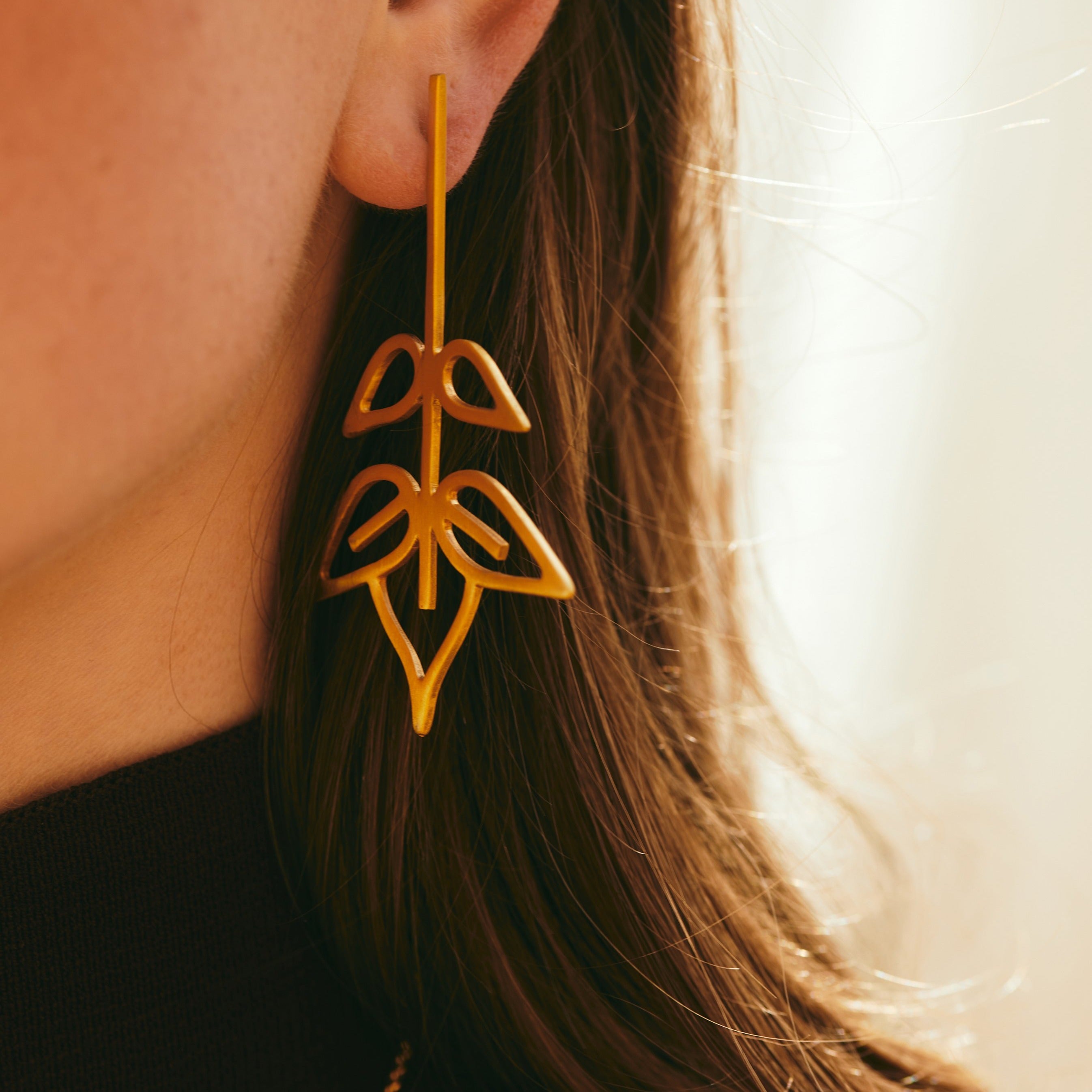 Ash tree leaf earrings (profile version)