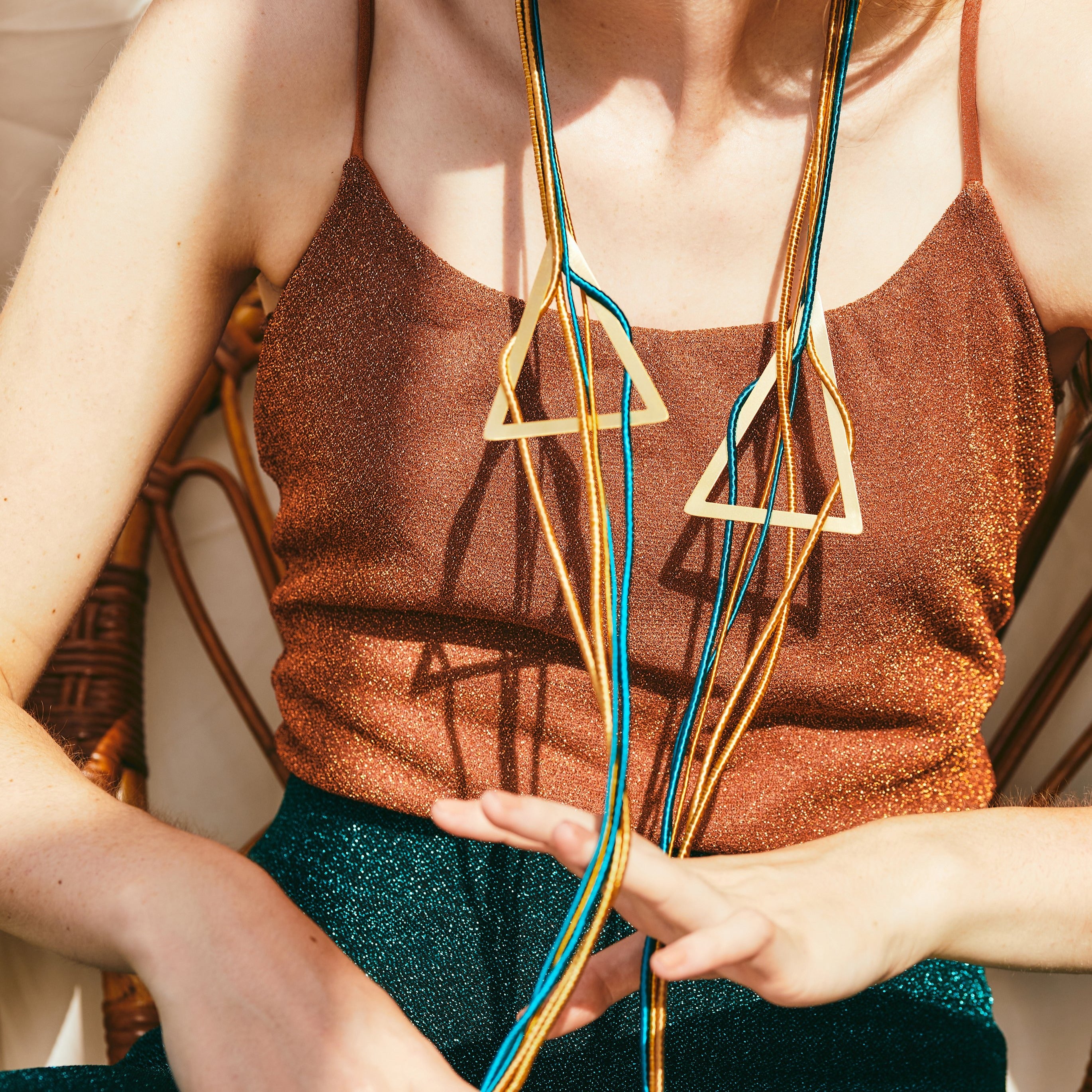 Dreieckige Doppellätzchen-Halskette