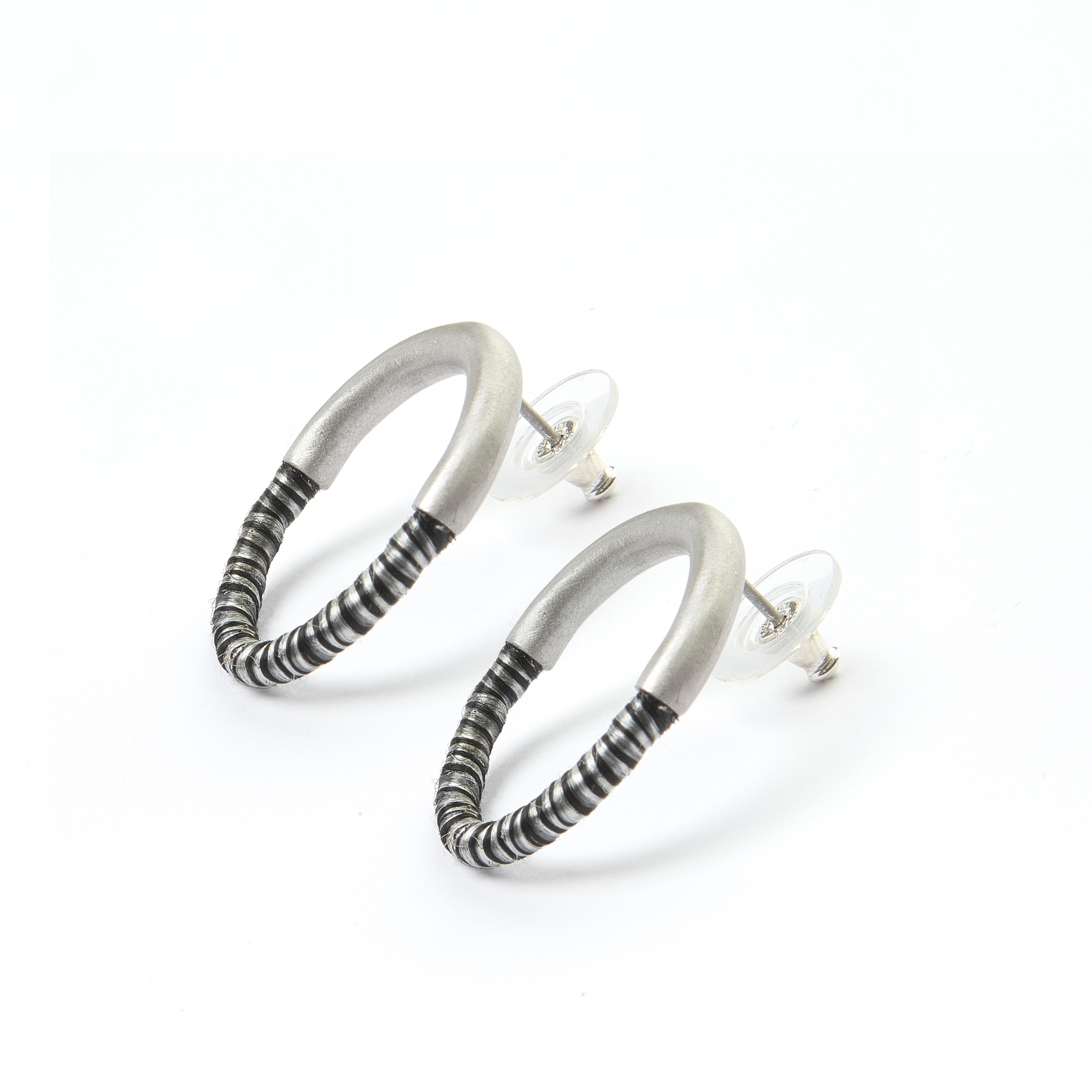 50/50 circle stud earrings S