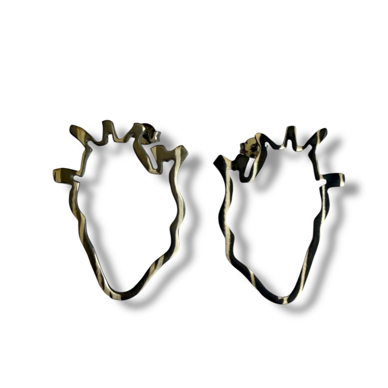 Geometric stud earrings (Hearts)