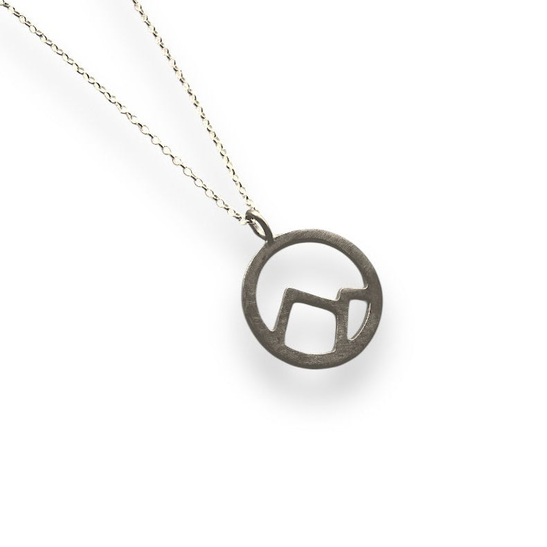 Halskette mit Eschenblatt