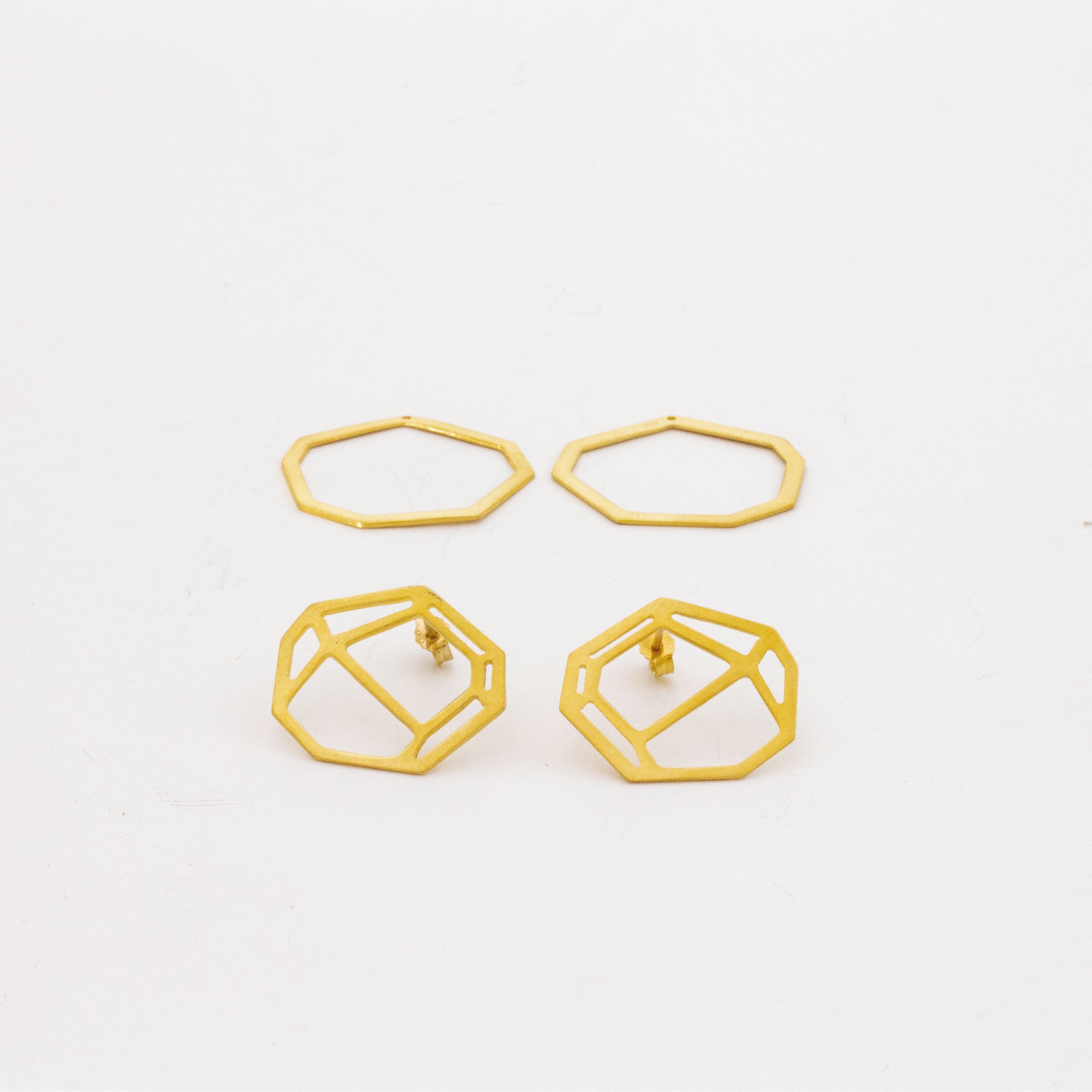 Logo ear jacket earrings